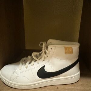 Nike Women Blazers!